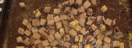 сухарики из черного хлеба со специями и базиликом. Шаг 5