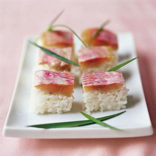 Рецепт суш со средиземноморской султанкой