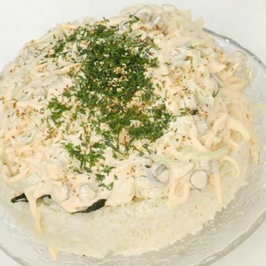 Рецепт суш-торта с кальмарами и огурцами