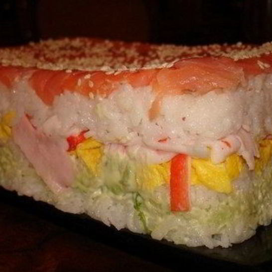 Рецепт суш-торта с креветками и авокадо