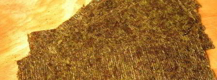 суши, запеченные со спайси соусом с крабовыми палочками. Шаг 5