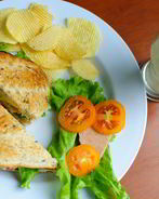 Сэндвич с колбасой