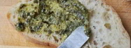 сэндвичи с помидорами, соусом и сыром. Шаг 3