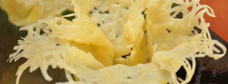 сырные корзинки с салатом из морепродуктов. Шаг 6