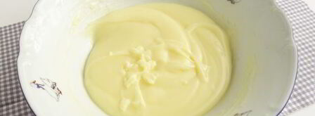 песочные тарталетки с пудингом и сливой. Шаг 8