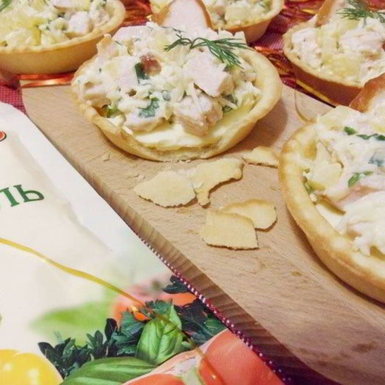 Рецепт тарталеток с курицей и ананасом