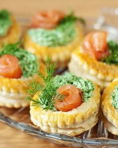 Тарталетки с лососем