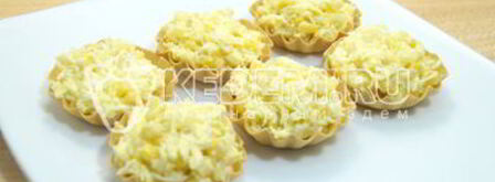 тарталетки с пикантным салатом. Шаг 8