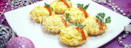 тарталетки с пикантным салатом. Шаг 10