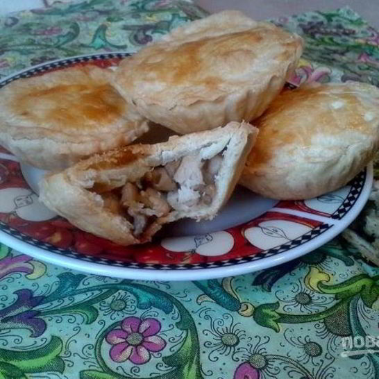 Рецепт закрытых тарталеток с курицей и грибами