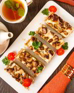 Тарт с белыми грибами и луком-пореем