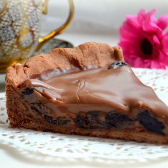 Рецепт тарта с черносливом и нежнейшим шоколадным ганашем