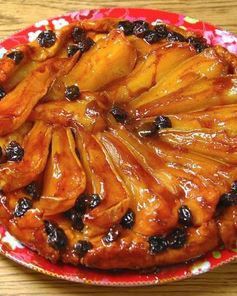 Тарт татен с грушами и изюмом