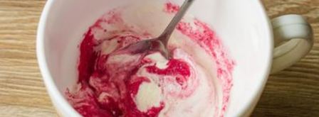 тартинки с сельдью и сметанным соусом с хреном. Шаг 6