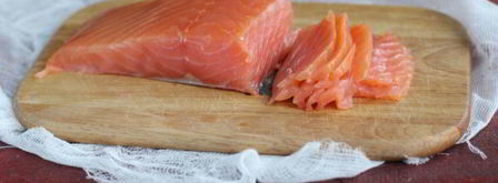 тост с яичницей-болтуньей и семгой. Шаг 8