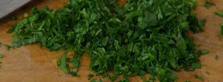 тосты с фасолевым дипом и соусом песто. Шаг 7