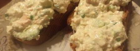 тосты с лососем, авокадо и дижонской горчицей. Шаг 5