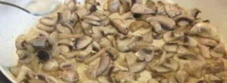 простая яичница с грибами. Шаг 4