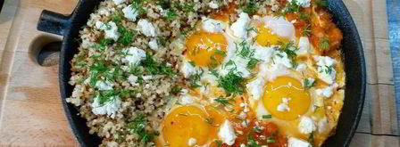 шакшука с киноа и брынзой. Шаг 8