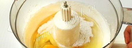 торт яичница с персиками и шоколадом. Шаг 6