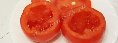 яичница с ветчиной и грибами запеченная в помидорах. Шаг 9