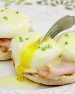 Яйца по-бенедиктински