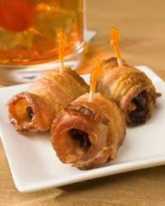 Закуска из фиников и бекона