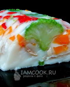 Заливное из курицы с брокколи