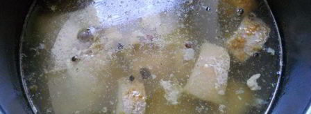 заливное из курицы со свининой в мультиварке. Шаг 5