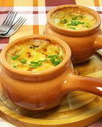 Жульен с курицей и лисичками