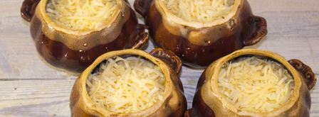 жульен в горшочке с курицей и грибами. Шаг 21