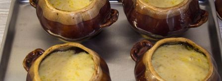 жульен в горшочке с курицей и грибами. Шаг 22